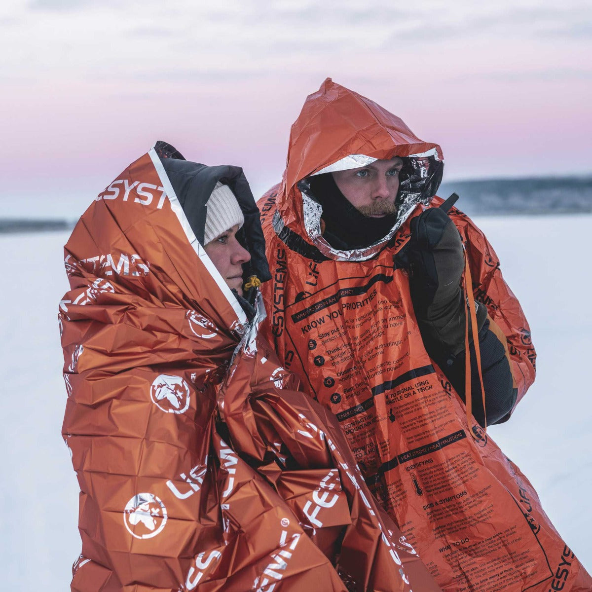 LifeSystems Heatshield nødponcho i orange (2)
